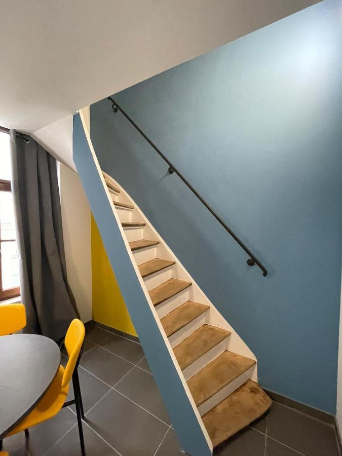 Duplex Apartment *